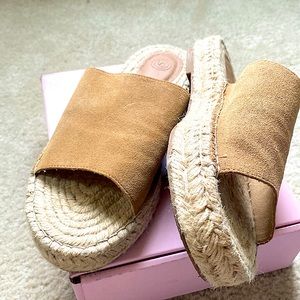 Tan/size8/urban outfitters